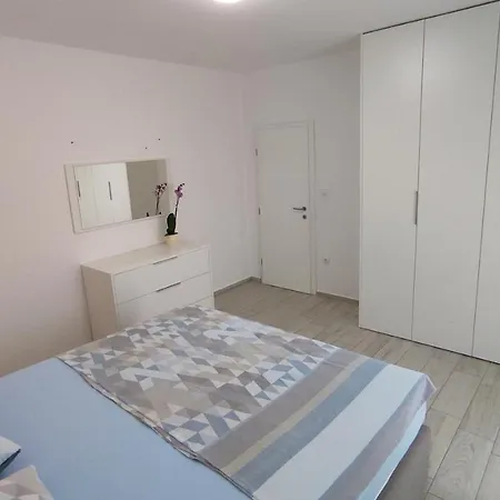 Apartment Juresko Mrljane